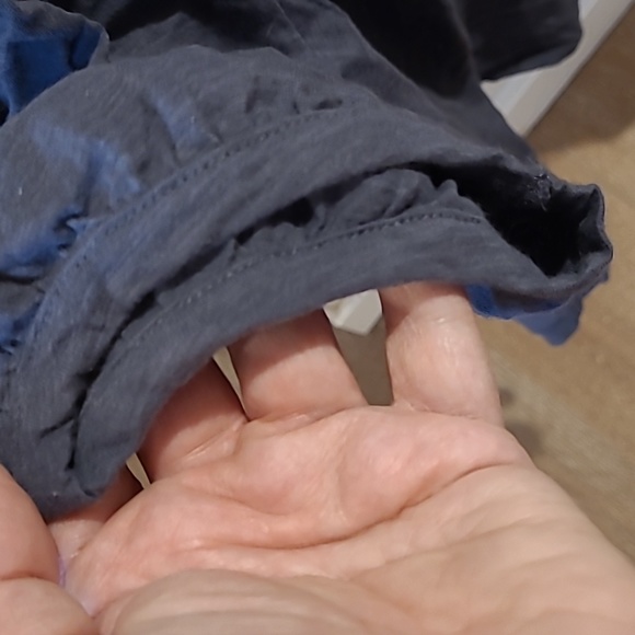 100% Cotton Balloon Sleeve Tee - Picture 2 of 3